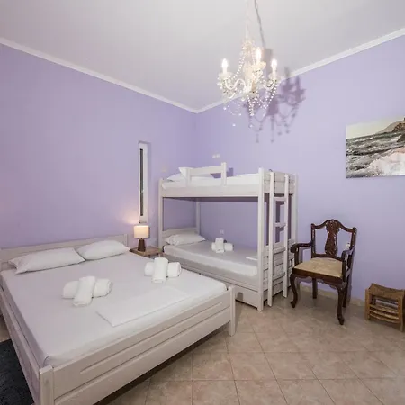 Apartment Kaloudis